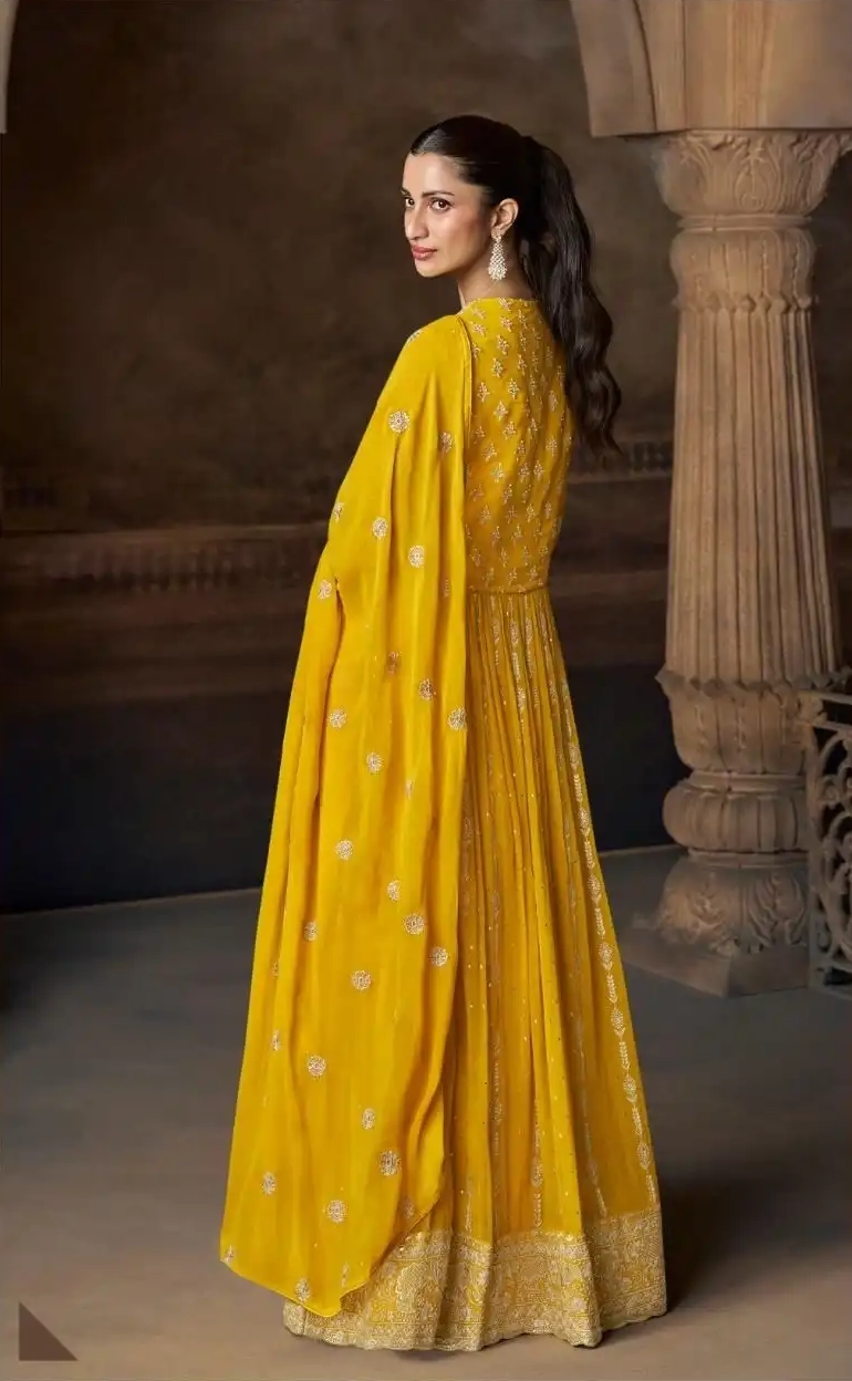 SAADGI GEORGETTE GOWN WITH DUPATTA - Image 2