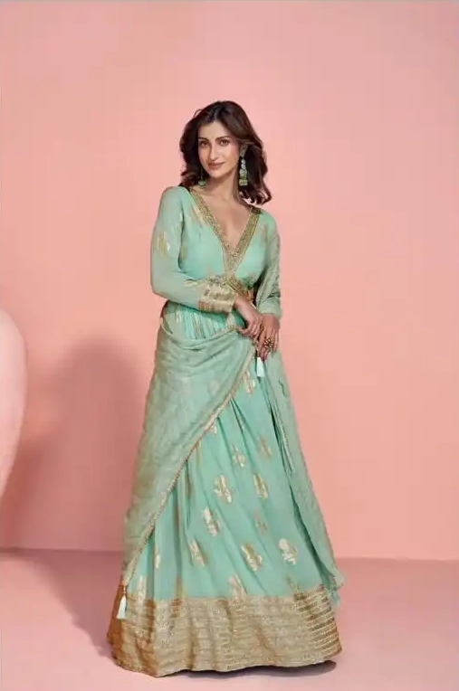 SAHEEN VISCOSE GOWN - Image 6