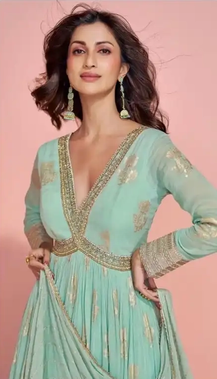 SAHEEN VISCOSE GOWN - Image 5