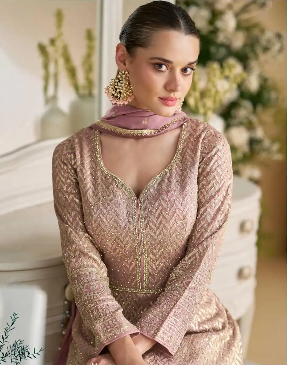 PARAMPARA GEORGETTE GOWN - Image 4